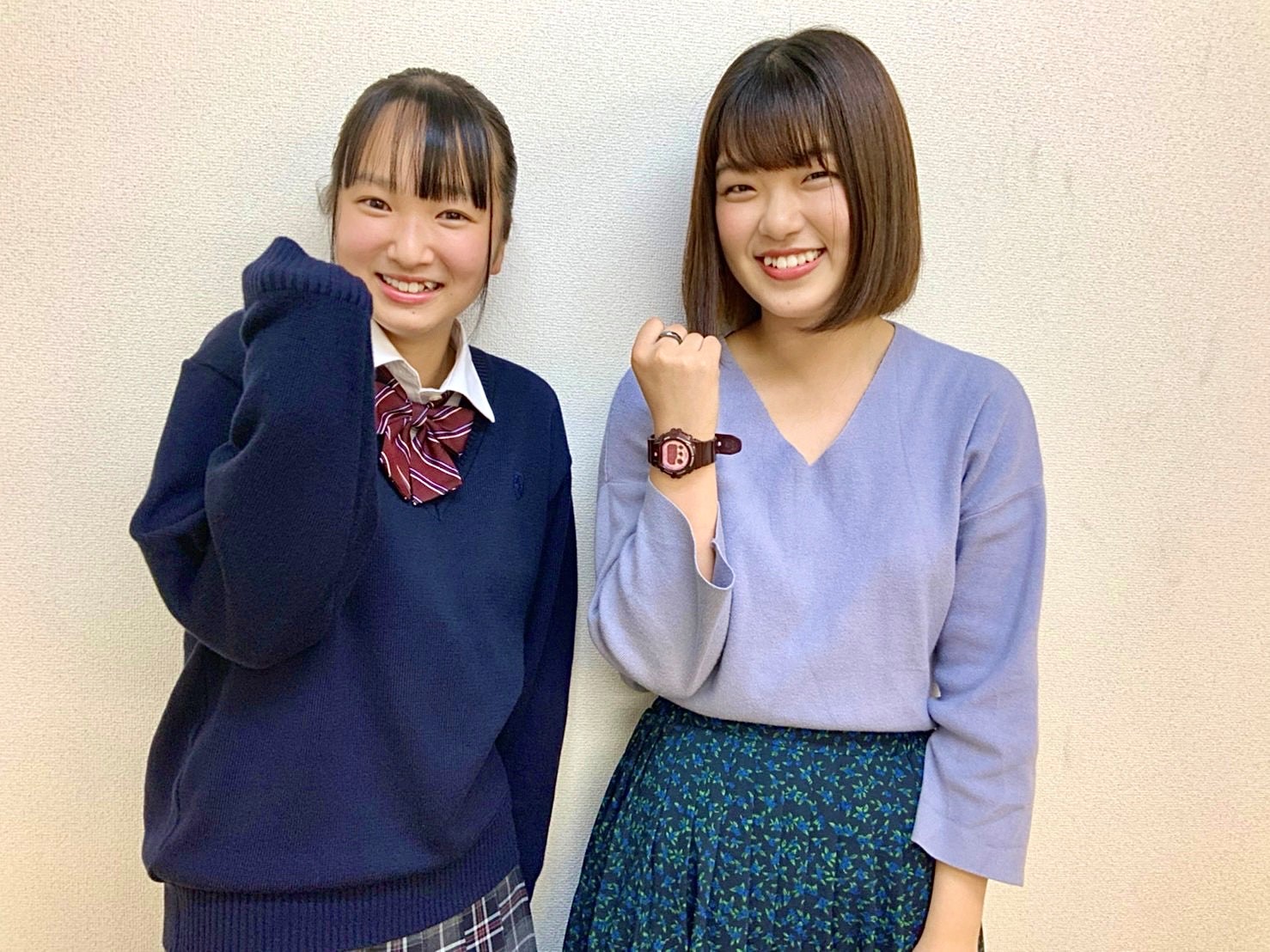 笑顔の生徒と講師の2人